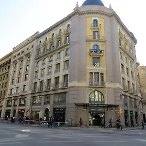 pension-casa-blanca-barcelona.catalonia-hotels.com/